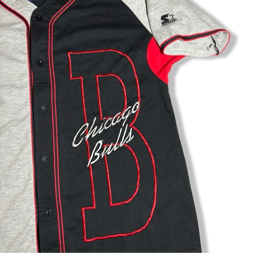 Vintage 90s Starter Chicago Bulls Baseball Jersey / Shirt - Picture 2 of 4